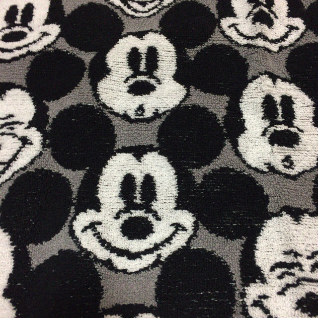 Disney(ディズニー)の新品 ミッキー バスマット モノトーン インテリア/住まい/日用品のラグ/カーペット/マット(バスマット)の商品写真