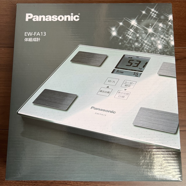 Panasonic(パナソニック)の【美品、送料無料】パナソニック 体組成計 EW-FA13 ホワイト 電池4本付  スマホ/家電/カメラの美容/健康(体重計/体脂肪計)の商品写真