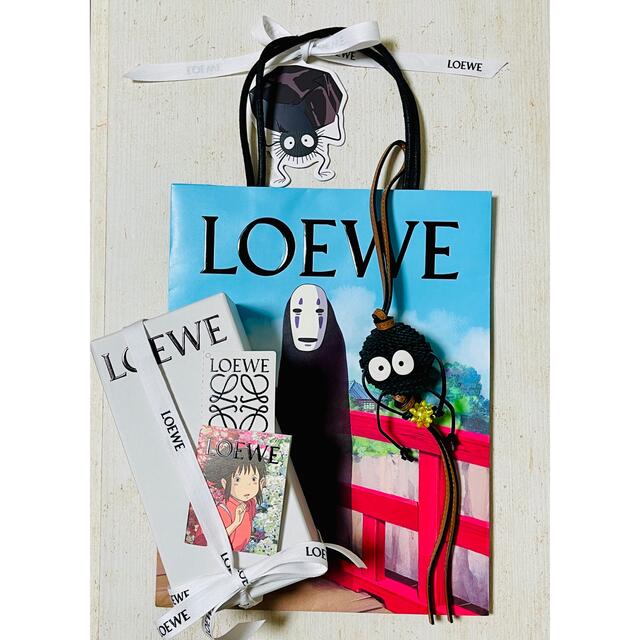 LOEWE   国内外完売の激レア商品 ロエベ×ジブリ 千と千尋