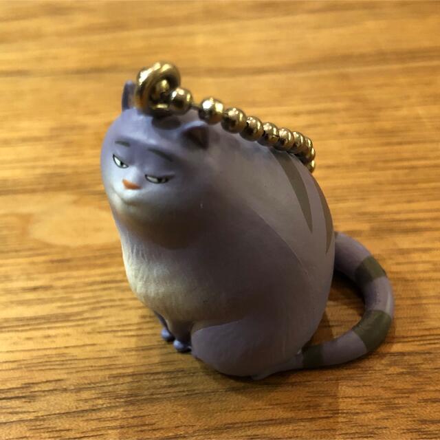 UNIVERSAL ENTERTAINMENT(ユニバーサルエンターテインメント)のPETS ペット　ギジェット　キーホルダー　猫 エンタメ/ホビーのおもちゃ/ぬいぐるみ(キャラクターグッズ)の商品写真