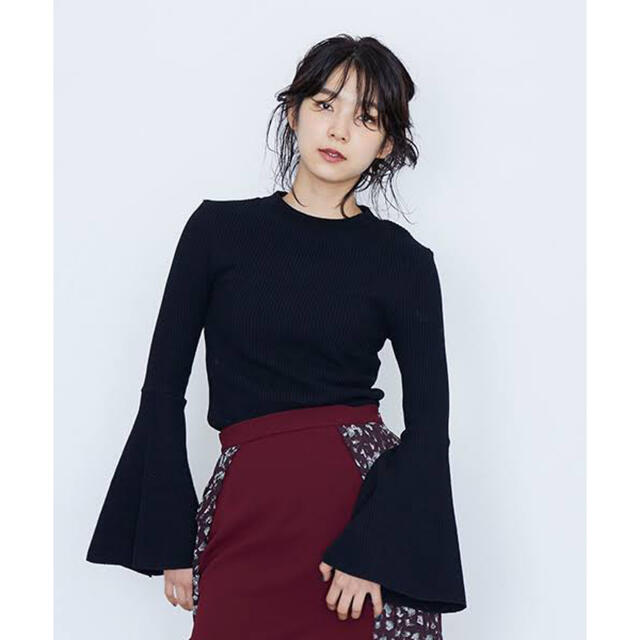 STUDIOUS(ステュディオス)の美品 CLANE DROP FLOWER TOPS SKIRT セットアップ レディースのフォーマル/ドレス(ロングドレス)の商品写真