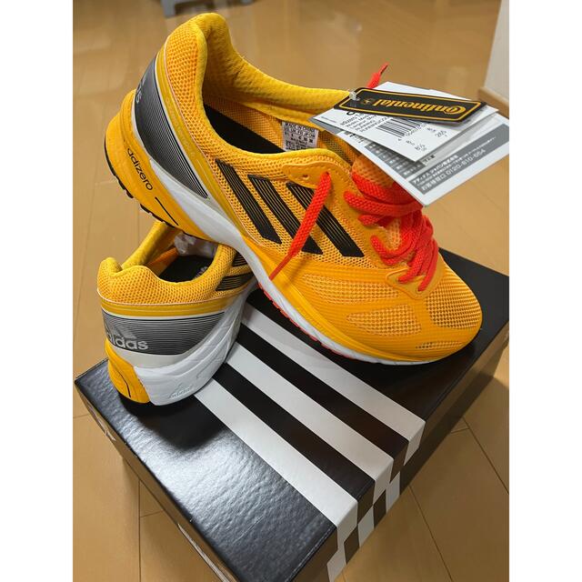 adidas(アディダス)のadidas アディダスadizero Tempo６26.5㎝ 新品　最終値下げ スポーツ/アウトドアのランニング(シューズ)の商品写真