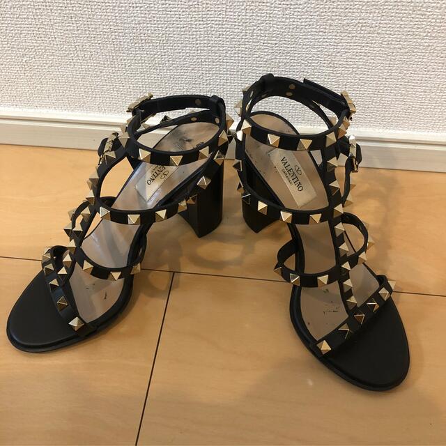 VALENTINO(ヴァレンティノ)のvalentino サンダル36 レディースの靴/シューズ(サンダル)の商品写真