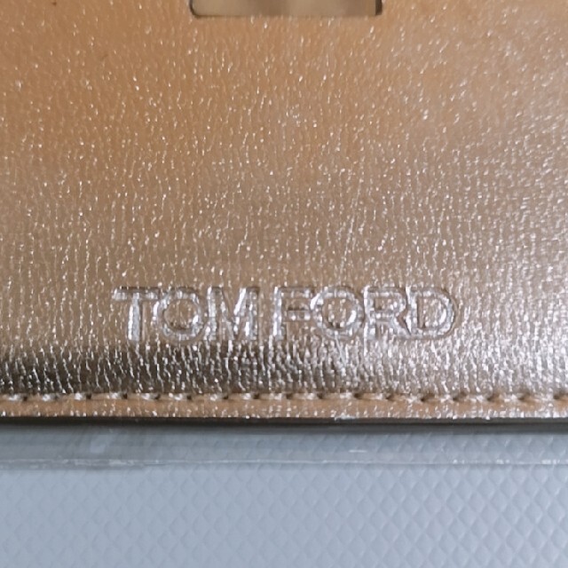 TOM FORD(トムフォード)のTOM FORD　トムフォード　ノベルティー　ミラー コスメ/美容のメイク道具/ケアグッズ(ボトル・ケース・携帯小物)の商品写真