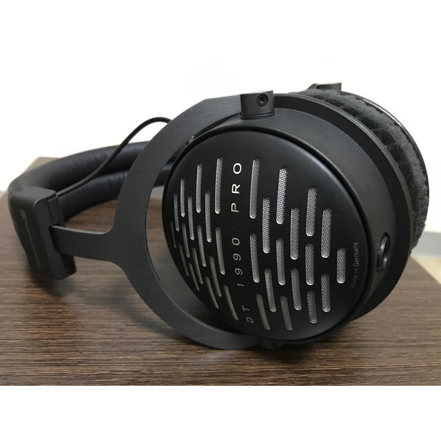 【新品同等品】beyerdynamic DT1990Pro 開放型ヘッドホン スマホ/家電/カメラのオーディオ機器(ヘッドフォン/イヤフォン)の商品写真