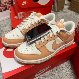 ナイキ(NIKE)のNike WMNS Dunk Low Harvest Moon23.5 25.5(スニーカー)