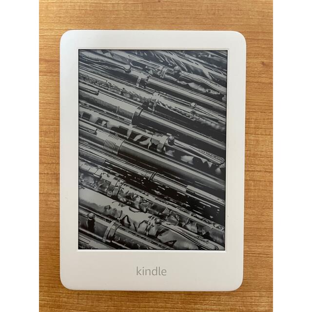Kindle フロントライト搭載 Wi-Fi 8GB ホワイト 広告つき スマホ/家電/カメラのPC/タブレット(電子ブックリーダー)の商品写真