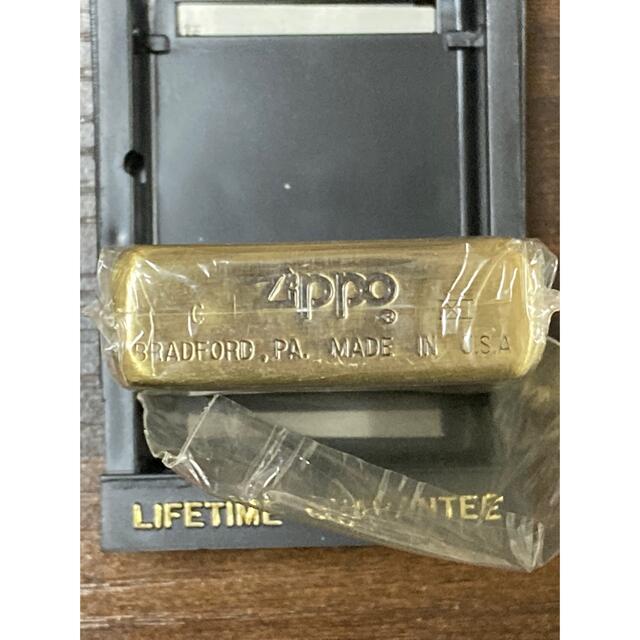 zippo BOSS GOLD 前面刻印 SUNTORY ボス 1995年製 メンズのファッション小物(タバコグッズ)の商品写真