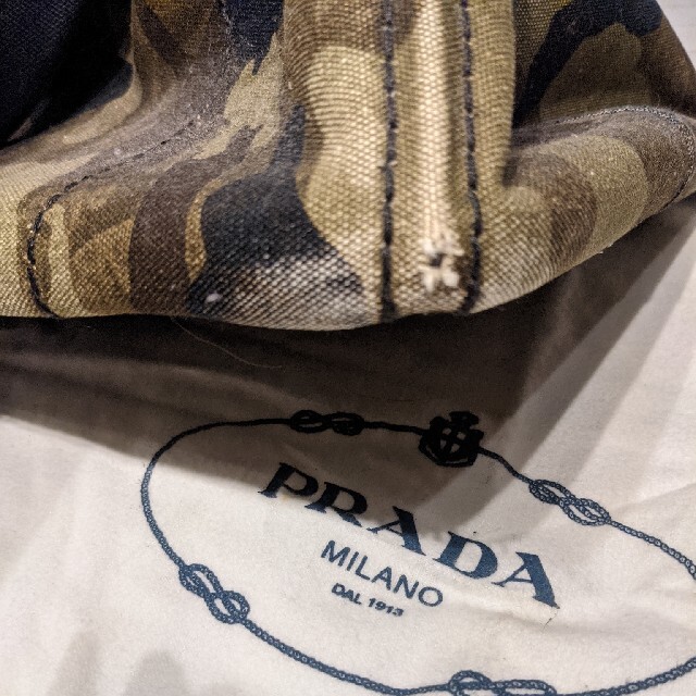 PRADA(プラダ)のプラダ PRADA カナパ トートバッグ キャンバス カモフラ 迷彩 レディースのバッグ(トートバッグ)の商品写真