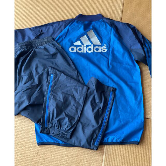 adidas(アディダス)のadidas ピステスーツ Mサイズ スポーツ/アウトドアのサッカー/フットサル(ウェア)の商品写真