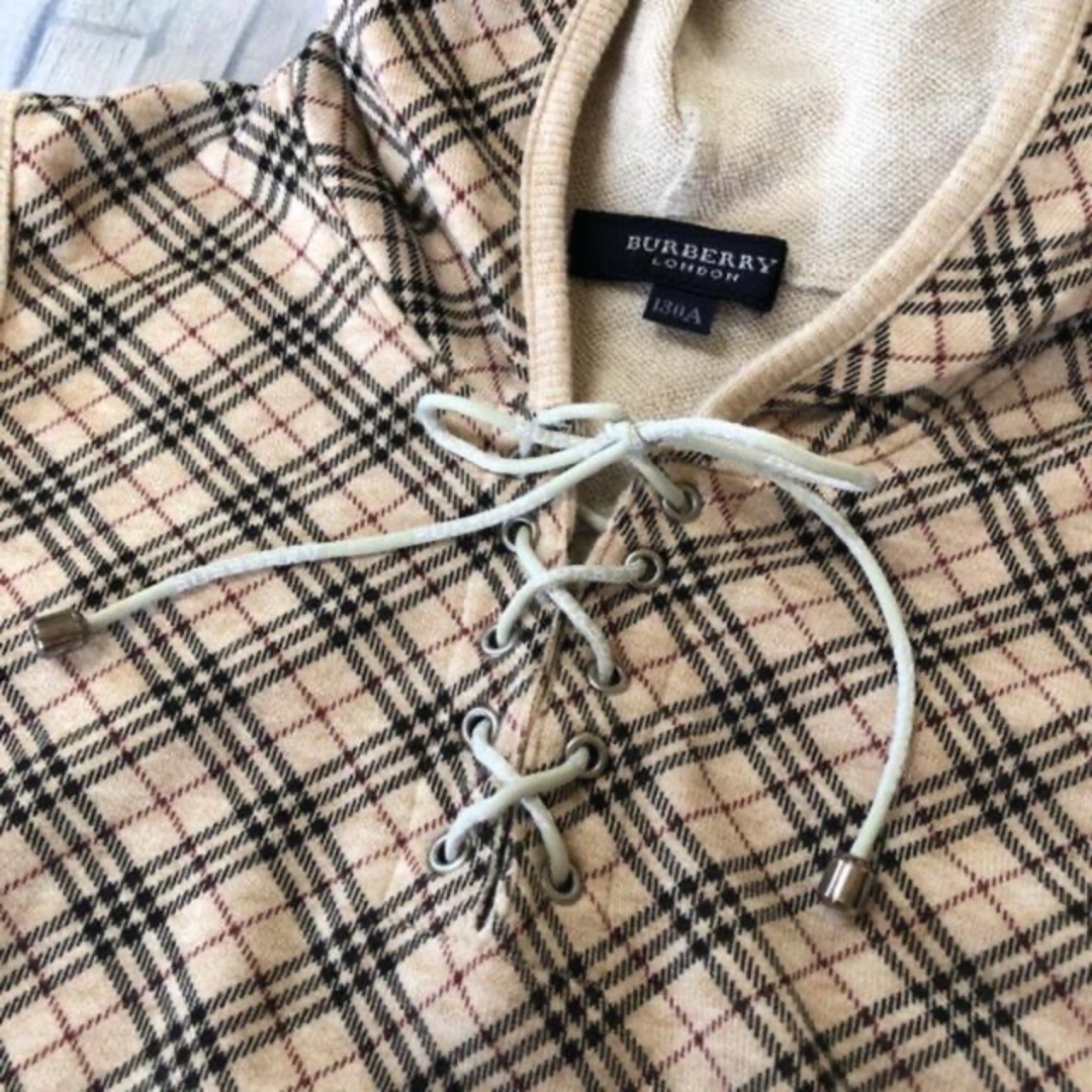 BURBERRY(バーバリー)の【美品】  BURBERRY  パーカー ベスト 130 キッズ/ベビー/マタニティのキッズ服女の子用(90cm~)(ジャケット/上着)の商品写真