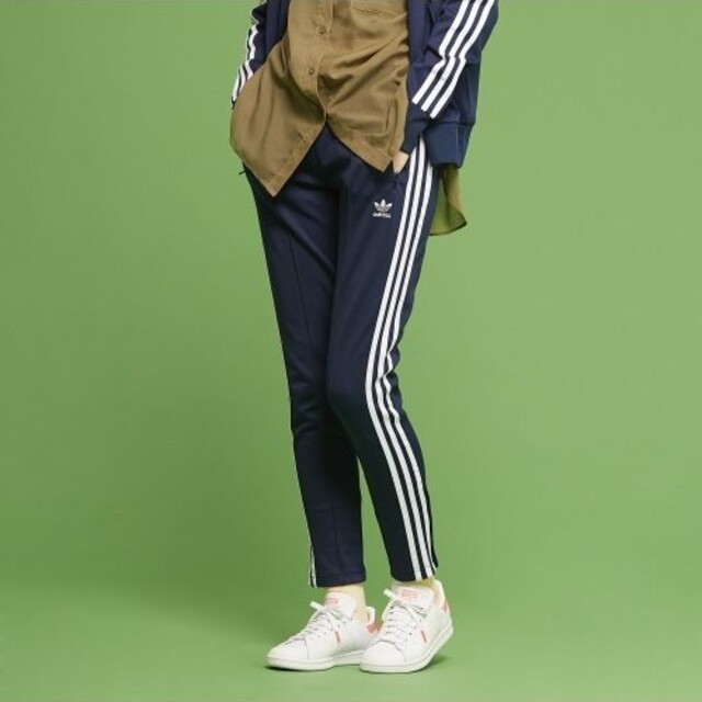 adidas(アディダス)のadidas　アディダス　トラックパンツ　Lサイズ☆新品　レディース メンズのトップス(ジャージ)の商品写真