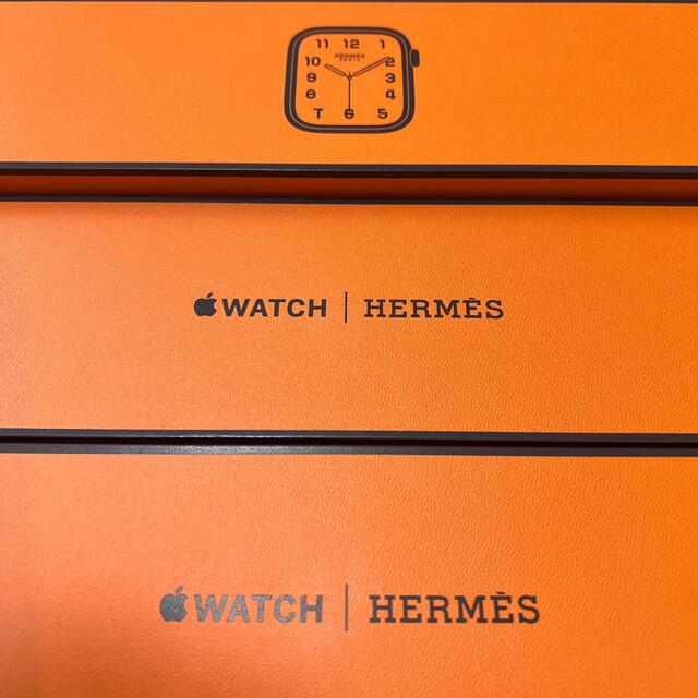 Hermes(エルメス)のエルメスApple Watch 7 試着のみ レディースのファッション小物(腕時計)の商品写真