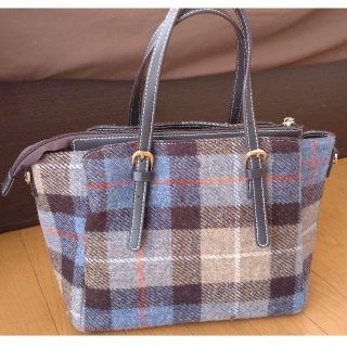 送料込!ハリスツイードバック✳︎しまむら