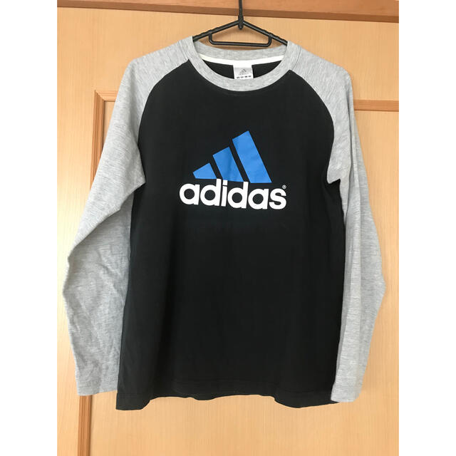 adidas(アディダス)のアディダス　長袖Tシャツ　160 キッズ/ベビー/マタニティのキッズ服男の子用(90cm~)(Tシャツ/カットソー)の商品写真