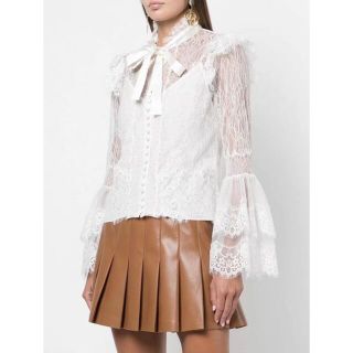 アリスアンドオリビア(Alice+Olivia)の❤️ ★Alice olive人気新作新品   白ブラウス　綺麗オシャレ(シャツ/ブラウス(長袖/七分))