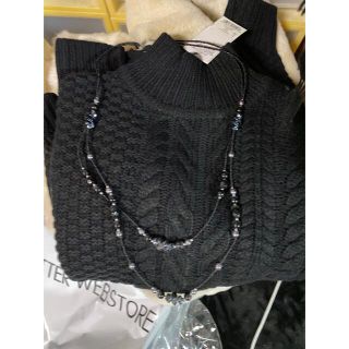 マウジー(moussy)の【とても人気‼️特新品未使用】全長98㎝　黒　ロングネックレス(ネックレス)