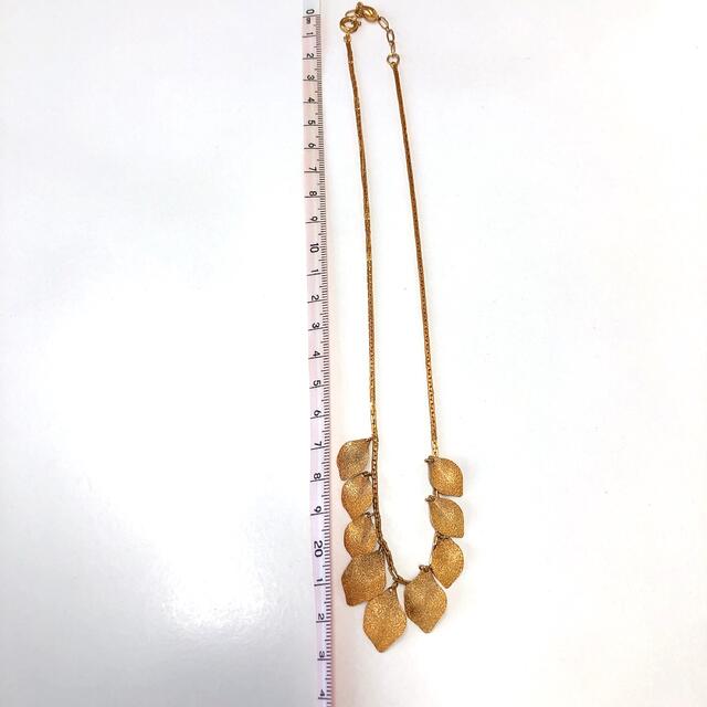 🍃葉っぱモチーフ🍃　ゴールドカラー　ネックレス レディースのアクセサリー(ネックレス)の商品写真