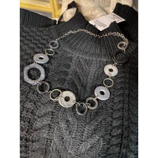 マウジー(moussy)の【本日だけの特価‼️新品未使用】全長68㎝モノトーン　ネックレス(ネックレス)