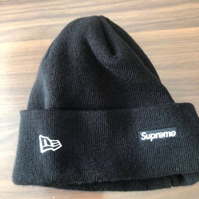 Supreme(シュプリーム)のsupreme new era S logo beanie  メンズの帽子(ニット帽/ビーニー)の商品写真