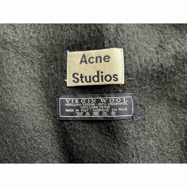 ACNE(アクネ)のAcne マフラー レディースのファッション小物(マフラー/ショール)の商品写真