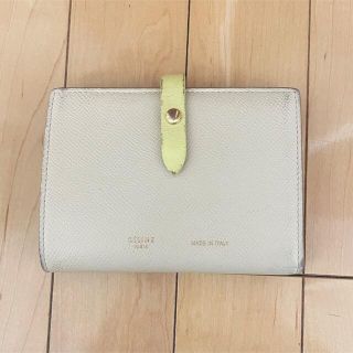 セリーヌ(celine)のCELINE セリーヌ　財布 ミディアム　バッグにスッキリ入る(ファッション)