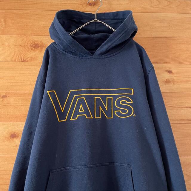 VANS(ヴァンズ)の【VANS】刺繍ロゴ スウェットパーカー プルオーバー フーディ XL US古着 レディースのトップス(パーカー)の商品写真