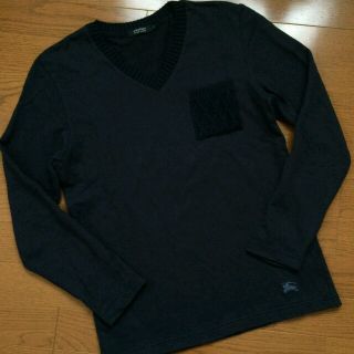 バーバリー(BURBERRY)の美品 BURBERRY BLACK LABEL 長袖Vネックカットソー サイズ2(Tシャツ/カットソー(七分/長袖))