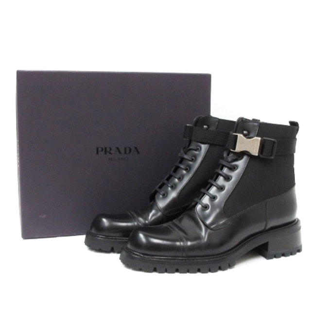 PRADA(プラダ)のプラダ ショート ブーツ ベルト プレーントゥ シューズ ブラック 37 レディースの靴/シューズ(ブーツ)の商品写真