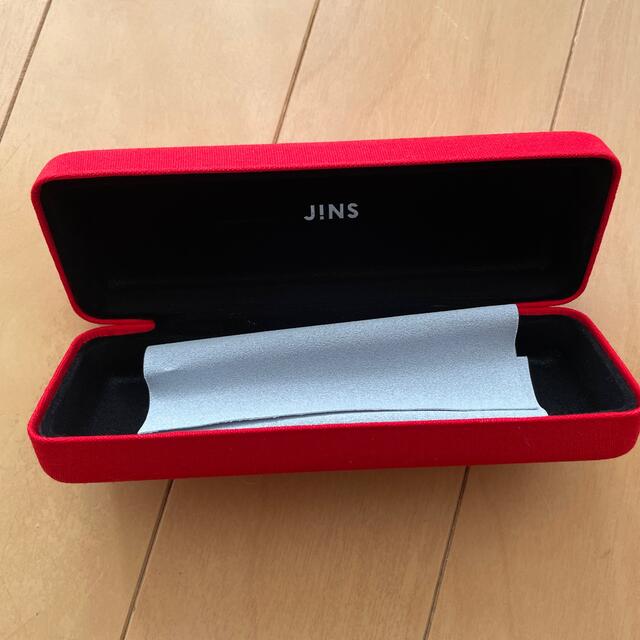 JINS(ジンズ)のJINS メガネケース レッド　赤 レディースのファッション小物(サングラス/メガネ)の商品写真