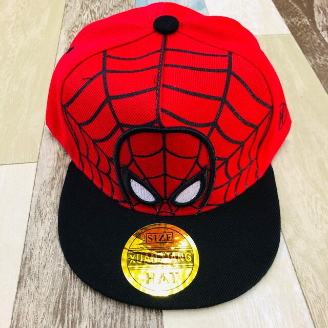 スパイダーマン　レッドカラー キッズ/ベビー/マタニティのこども用ファッション小物(帽子)の商品写真