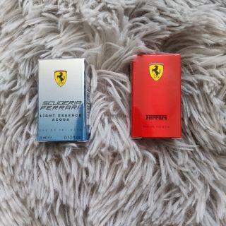 フェラーリ(Ferrari)のフェラーリオードトワレ　アクア4ミリ　&　レッド4ミリ　セット(香水(男性用))