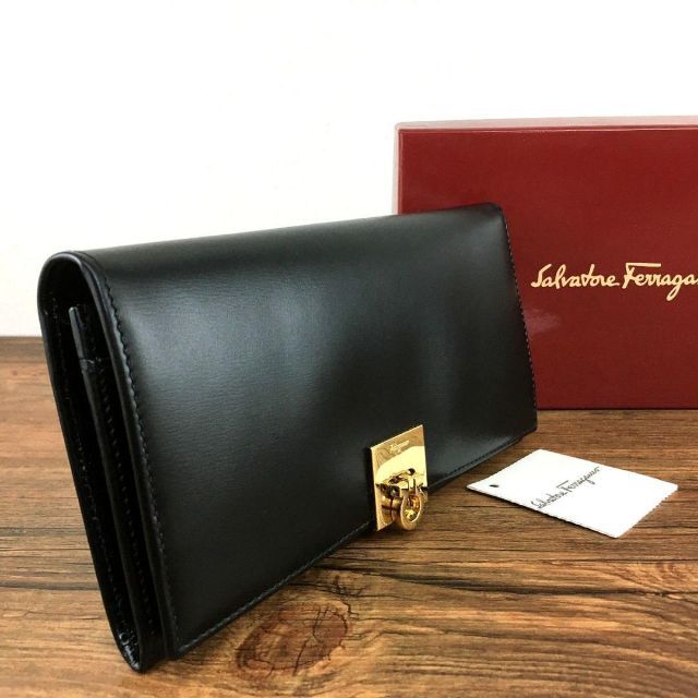 極美品 Salvatore Ferragamo 長財布 黒 ガンチーニ 45