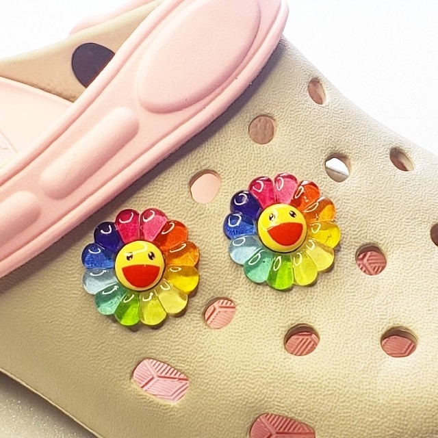 crocs(クロックス)のスプリングセール‼️スマイルフラワー☺️ジビッツ☺️ニコちゃん☺️樹脂タイプ レディースの靴/シューズ(サンダル)の商品写真