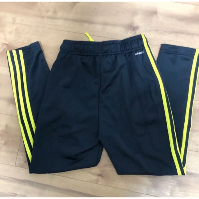 adidas(アディダス)のアディダス　ジュニア　160 新品　ジャージ　パンツ　ロング　gn1497 キッズ/ベビー/マタニティのキッズ服男の子用(90cm~)(パンツ/スパッツ)の商品写真