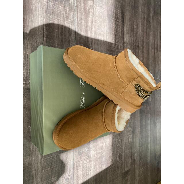 【新品】LUXURY UGG 日本未発売複古なチェーン美脚ショートブーツ24CM 4