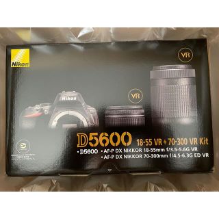 ニコン(Nikon)の【新品未開封】ニコン D5600 ダブルズームキット(デジタル一眼)