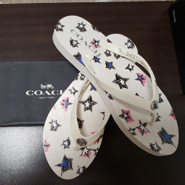COACH - COACH コーチ ビーチサンダルの通販 by ずえ's shop|コーチ