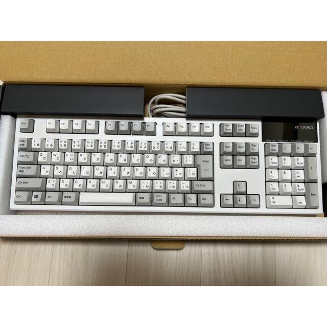 東プレ キーボード REALFORCE R2-JPV-IV アイボリー スマホ/家電/カメラのPC/タブレット(PC周辺機器)の商品写真