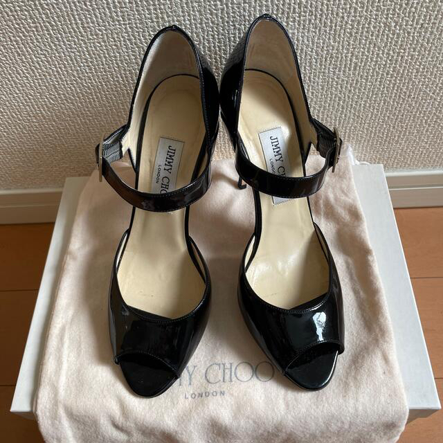 JIMMY CHOO(ジミーチュウ)のジミーチュウ　メリージェーン　10㎝ヒール　38.5サイズ レディースの靴/シューズ(ハイヒール/パンプス)の商品写真