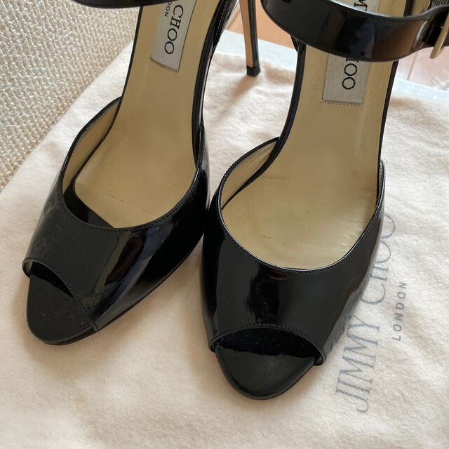 JIMMY CHOO(ジミーチュウ)のジミーチュウ　メリージェーン　10㎝ヒール　38.5サイズ レディースの靴/シューズ(ハイヒール/パンプス)の商品写真