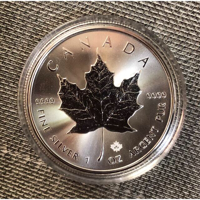 イギリス・ブルタニア/カナダ・メイプルリーフ 共に純銀1オンス銀貨 2