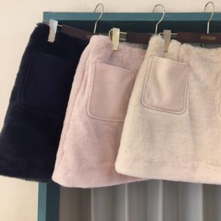 ダズリン(dazzlin)の♡あいるとん様専用♡ ボア台形スカート(ミニスカート)