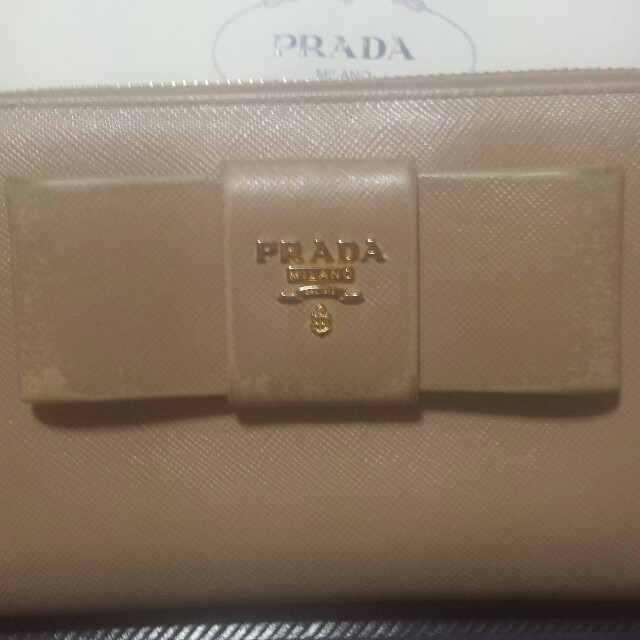 PRADA リボン長財布 1