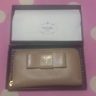 プラダ(PRADA)のPRADA リボン長財布(財布)