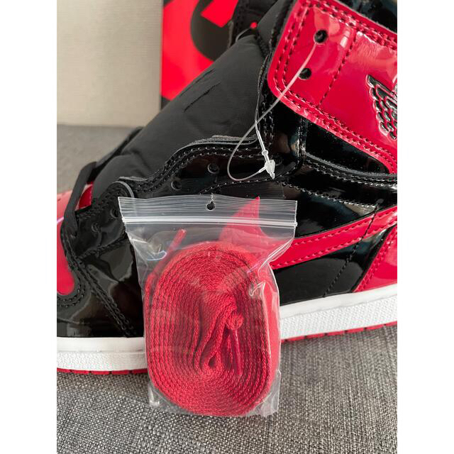 NIKE(ナイキ)のNIKE AIR jordan1 patent bred パテントブレッド　赤黒 メンズの靴/シューズ(スニーカー)の商品写真