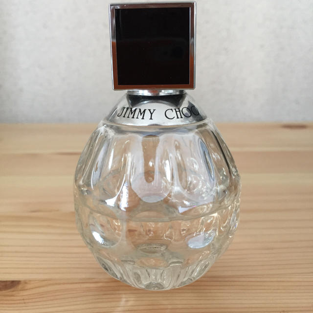 JIMMY CHOO(ジミーチュウ)の✨ジミーチュウオードトワレ✨40ml コスメ/美容の香水(香水(女性用))の商品写真