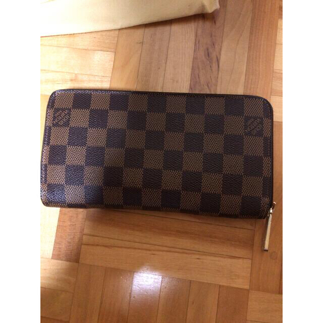 LOUIS VUITTON(ルイヴィトン)の正規品ですが中古！付属品完備ルイヴィトン　ダミエ　ジッピーウォレットN60015 レディースのファッション小物(財布)の商品写真