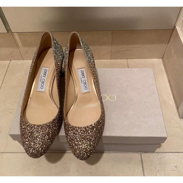 JIMMY CHOO(ジミーチュウ)のジミーチュウ　パンプス レディースの靴/シューズ(ハイヒール/パンプス)の商品写真