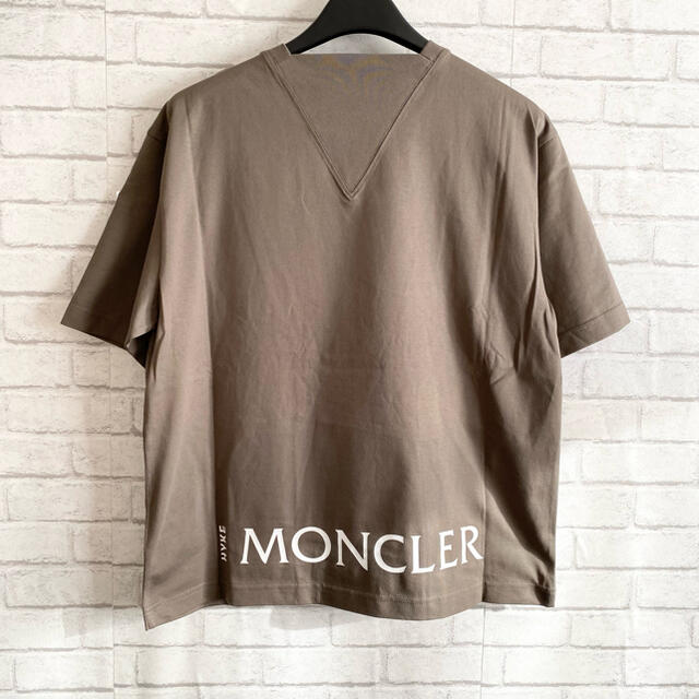 があります MONCLER Tシャツ モンクレール の通販 by bell22's shop｜モンクレールならラクマ - 新品 100%本物 MONCLER HYKE けします